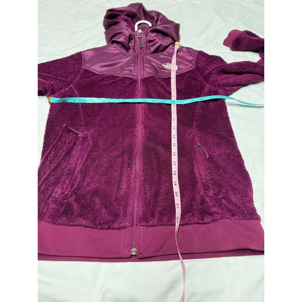 The North Face Womens Iso Fleece Hooded Jacket Medium Berry Full Zip EUC